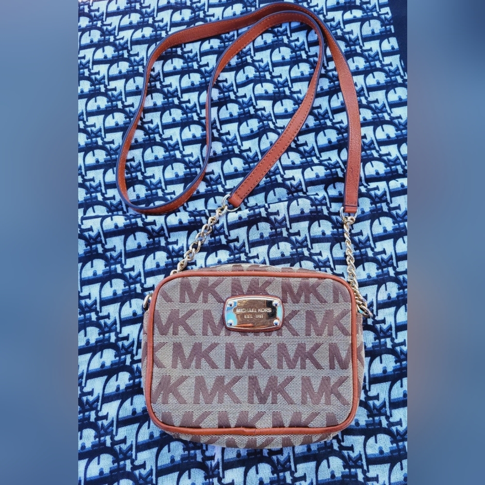 Michael Kors croosbody